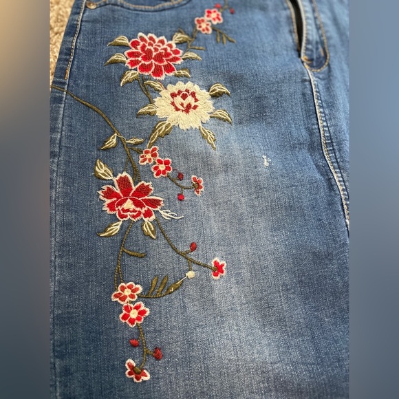 Embroidered Distressed Denim Pencil Skirt - Picture 3 of 4